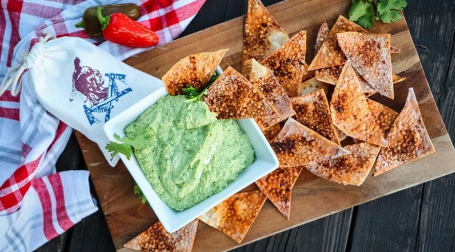 Edamame Dip with Won-Ton Chips